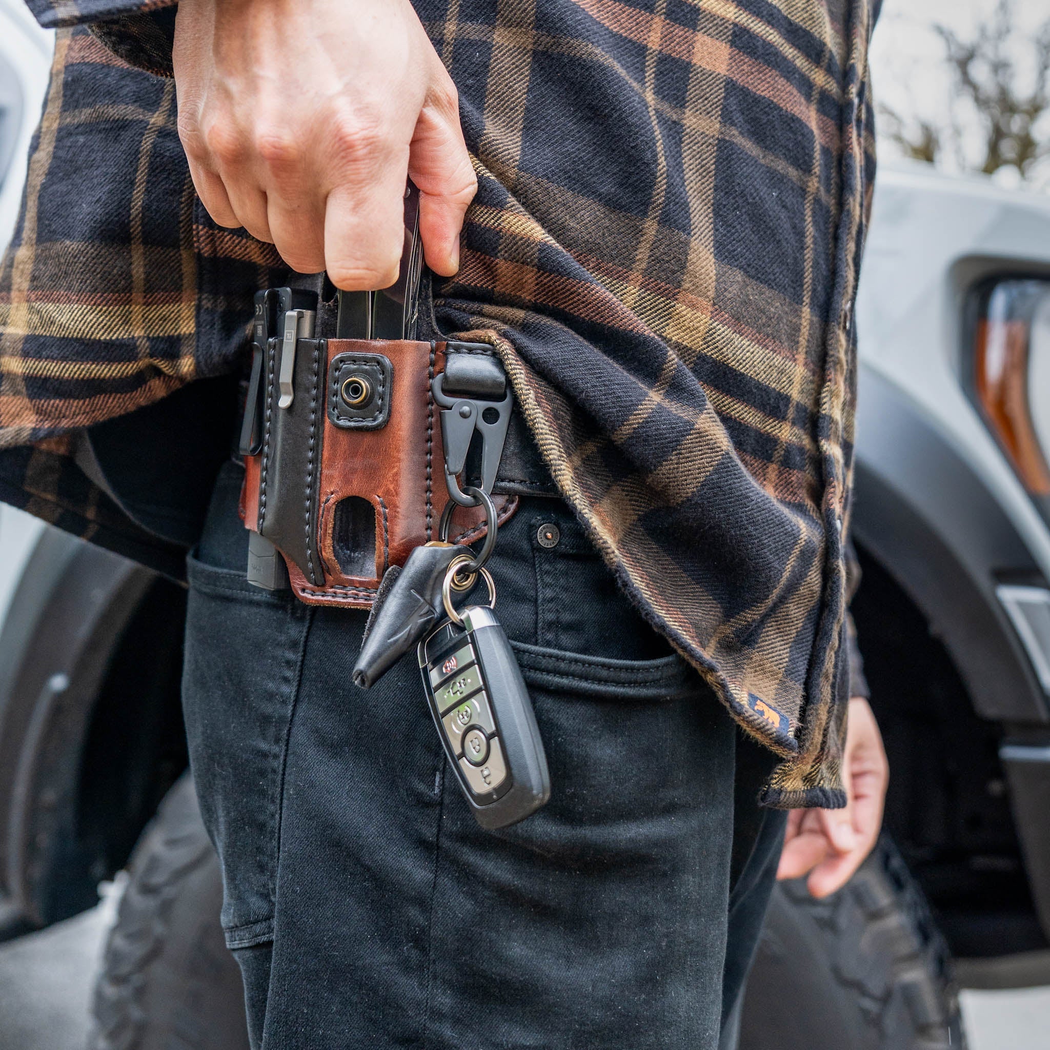 Olight Arkfeld Pro – Tale Of Knives